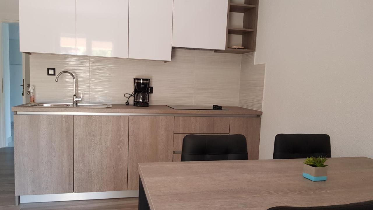 Premium Appartments Suha Punta Kampor Exterior foto
